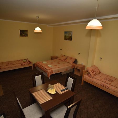 Eco Rural Tourism Association Skorenovac Otel Dış mekan fotoğraf