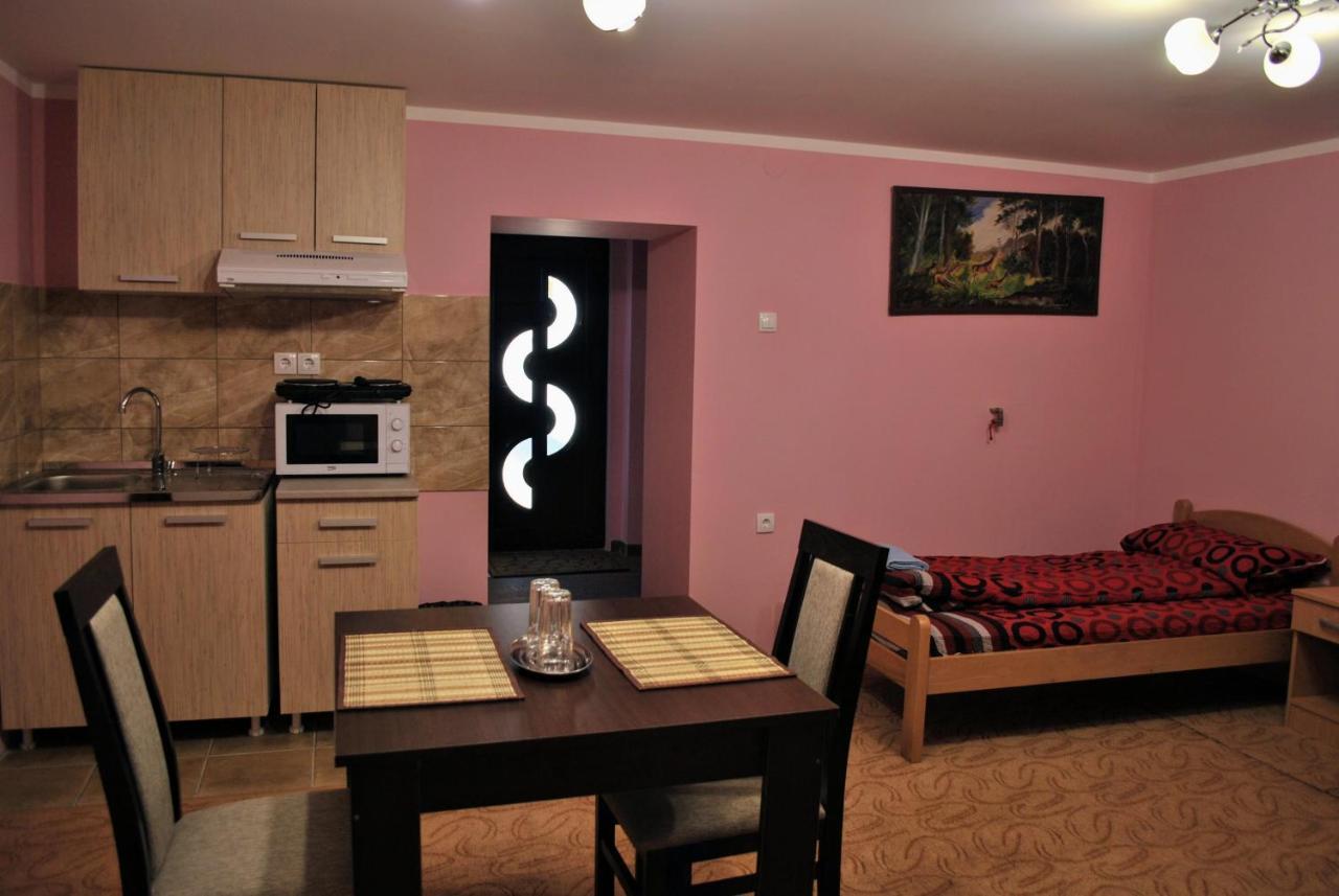 Eco Rural Tourism Association Skorenovac Otel Dış mekan fotoğraf